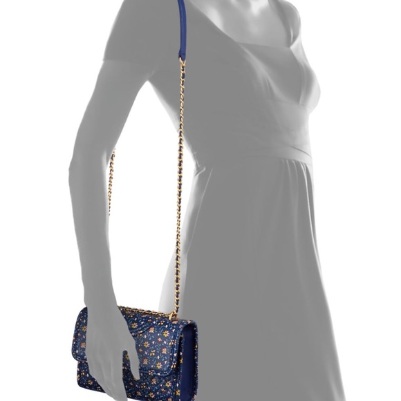🆕 Tory Burch Fleming Printed Convertible Shoulder Bag in blue wild pansy - Picture 4 of 9